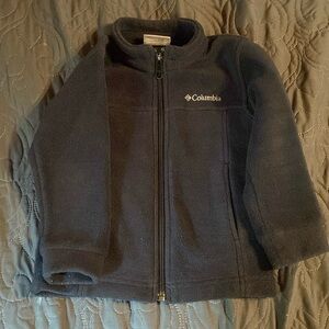 3T Columbia fleece zip up jacket. Black.